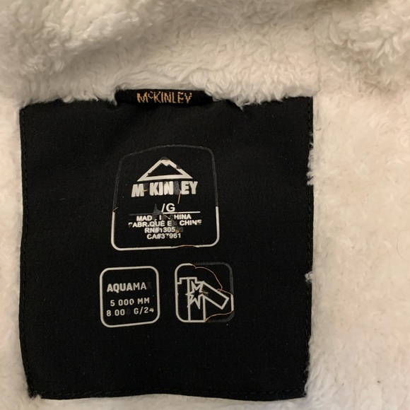 Girls McKinley Winter Jacket size large., excellent condition - Picture 3 of 3